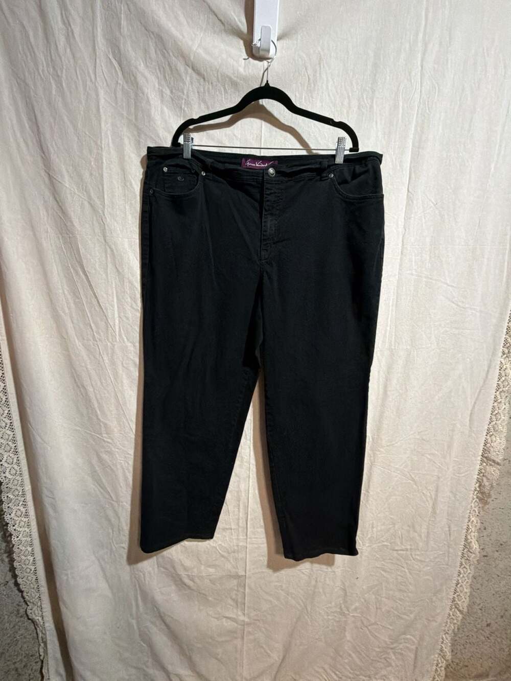 Gloria Vanderbilt Women's Classic Black Jeans Size 20W
